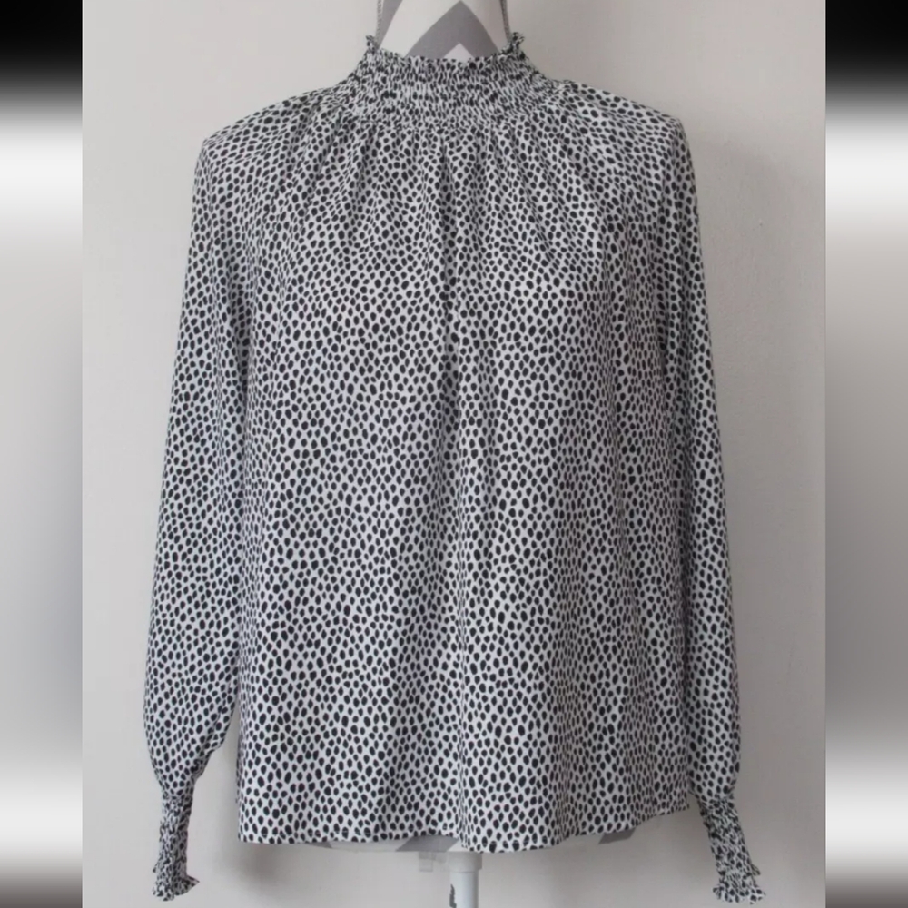 Women's Nine West White & Black Button Back Long Sleeve Blouse